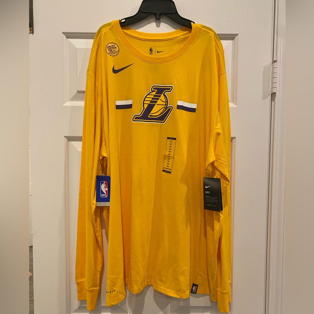 Men’s Lakers Long Sleeve- new with tags !